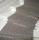 Joli tapis pour escalier motif