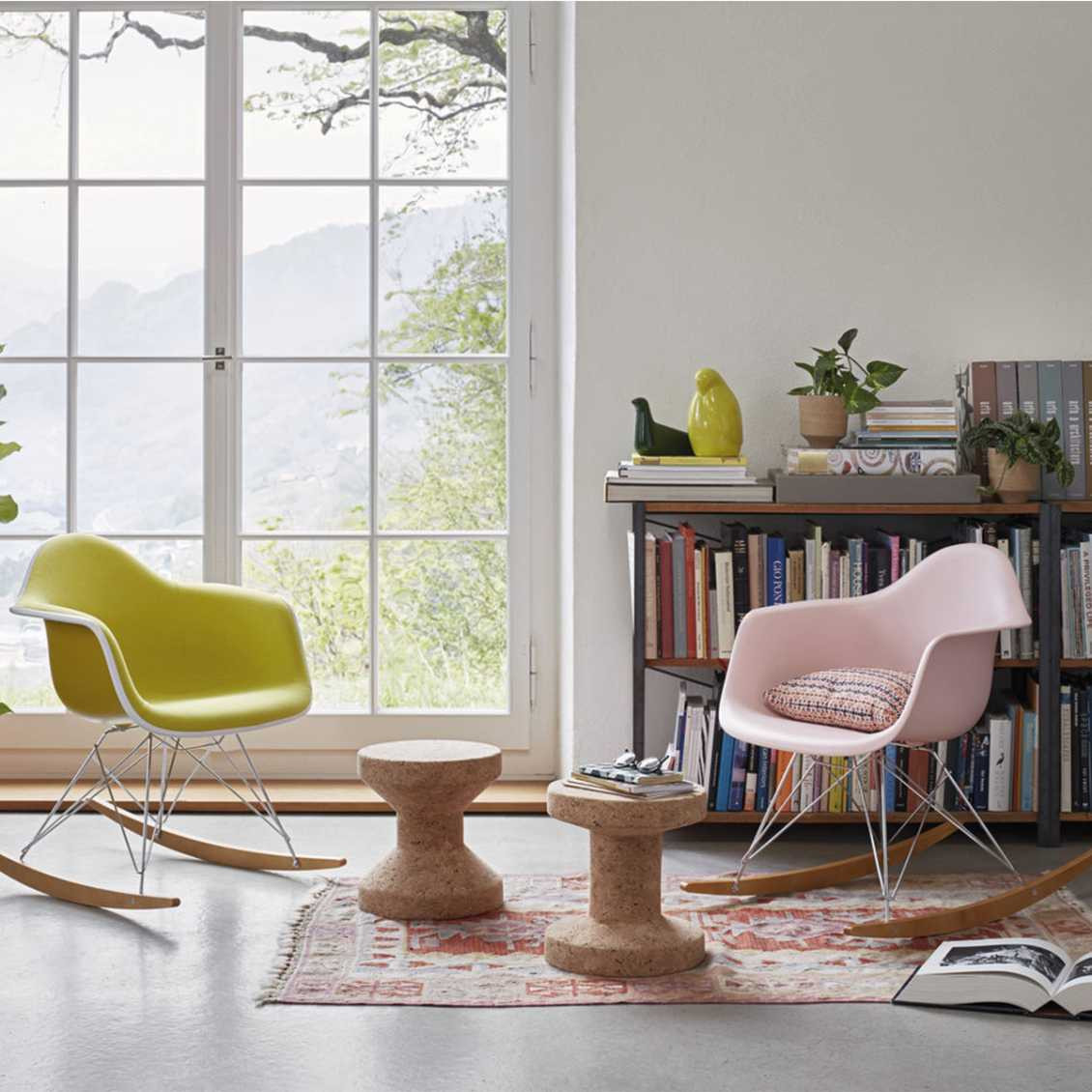 fauteuil Armchair RAR rose et jaune salon Charles et Ray Eames