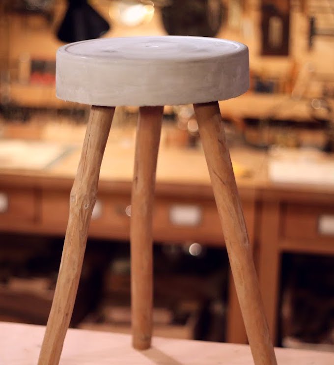 Tabouret en béton DIY avec pieds en bois naturel