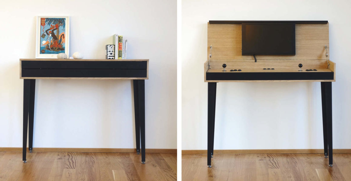 R-CO Benjamin Faure jeu vidéo sur une console, meuble ouvert et fermé